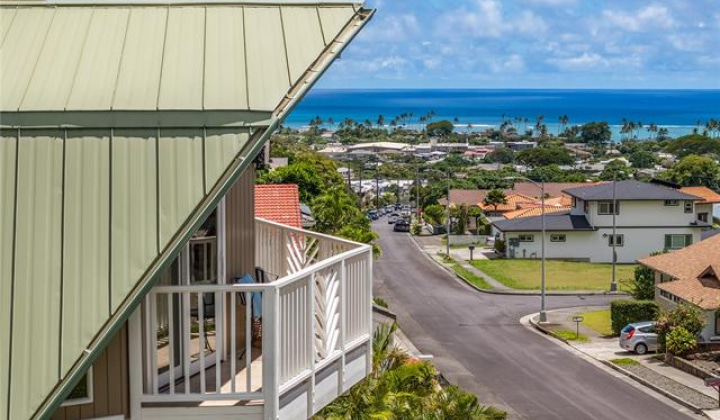 6009 Haleola Street,Honolulu,Hawaii,96821,4 Bedrooms Bedrooms,3 BathroomsBathrooms,Single family,Haleola,18230580