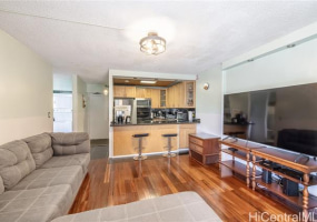 475 Atkinson Drive,Honolulu,Hawaii,96814,2 Bedrooms Bedrooms,1 BathroomBathrooms,Condo/Townhouse,Atkinson,18,18246694