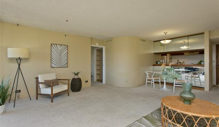 583 Kamoku Street,Honolulu,Hawaii,96826,1 Bedroom Bedrooms,1 BathroomBathrooms,Condo/Townhouse,Kamoku,19,18247148