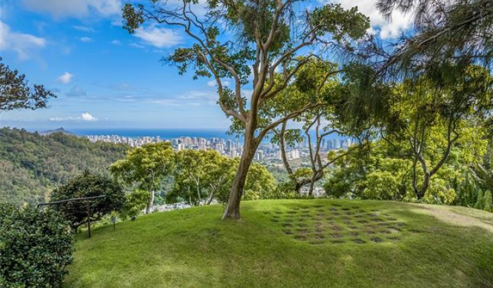 3300 Pacific Heights Road,Honolulu,Hawaii,96813,4 Bedrooms Bedrooms,4 BathroomsBathrooms,Single family,Pacific Heights,18247225