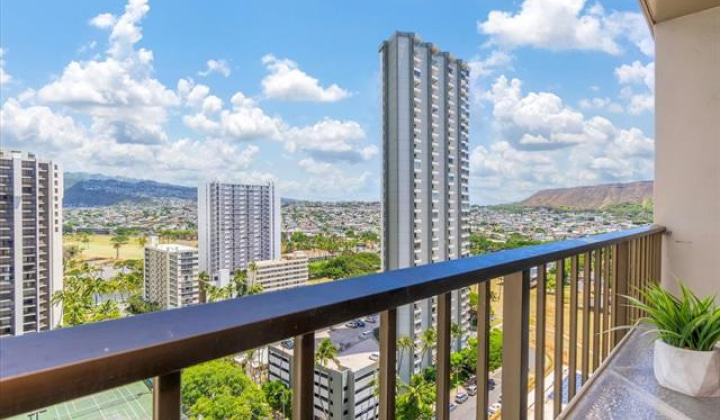 229 Paoakalani Avenue,Honolulu,Hawaii,96815,1 Bedroom Bedrooms,1 BathroomBathrooms,Condo/Townhouse,Paoakalani,19,18248332