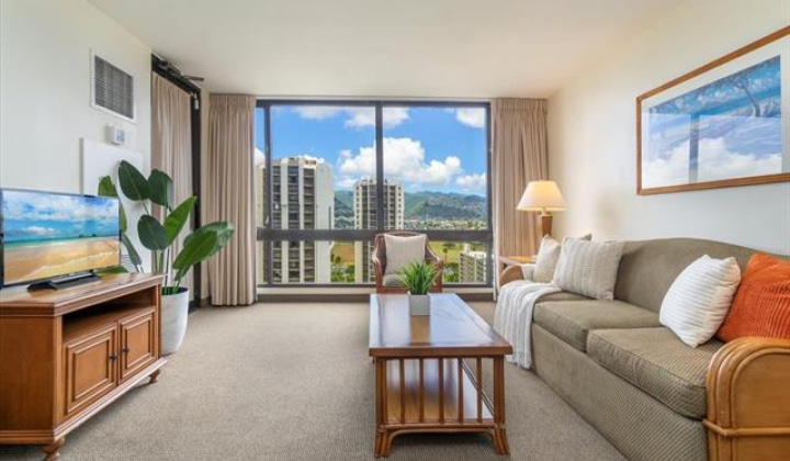 229 Paoakalani Avenue,Honolulu,Hawaii,96815,1 Bedroom Bedrooms,1 BathroomBathrooms,Condo/Townhouse,Paoakalani,19,18248332