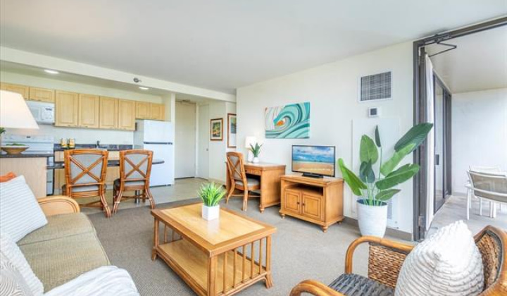 229 Paoakalani Avenue,Honolulu,Hawaii,96815,1 Bedroom Bedrooms,1 BathroomBathrooms,Condo/Townhouse,Paoakalani,19,18248332