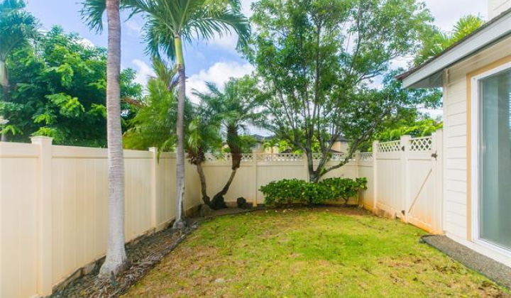 580 Lunalilo Home Road,Honolulu,Hawaii,96825,3 Bedrooms Bedrooms,2 BathroomsBathrooms,Condo/Townhouse,Lunalilo Home,1,18249790