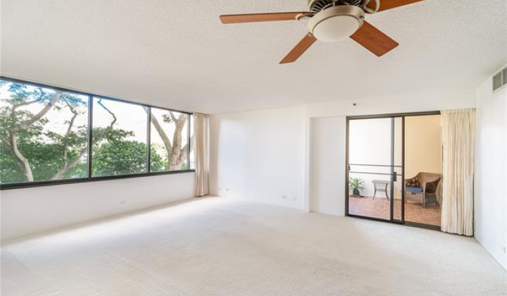 555 Hahaione Street,Honolulu,Hawaii,96825,2 Bedrooms Bedrooms,2 BathroomsBathrooms,Condo/Townhouse,Hahaione,2,18252369