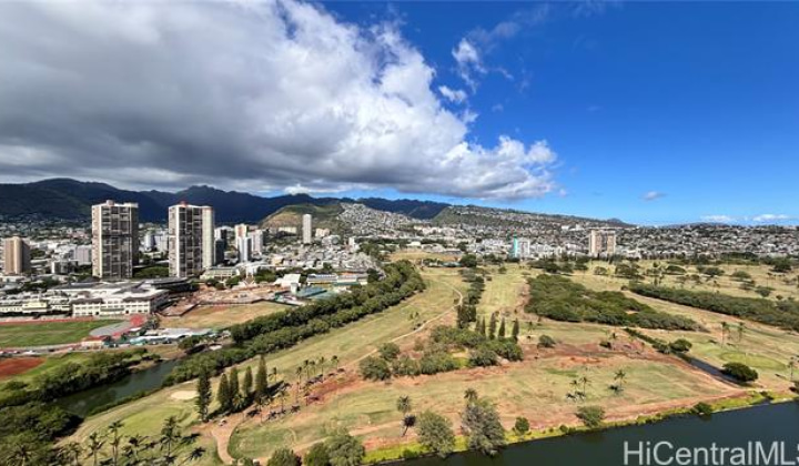 445 Seaside Avenue,Honolulu,Hawaii,96815,1 Bedroom Bedrooms,1 BathroomBathrooms,Condo/Townhouse,Seaside,34,18253069