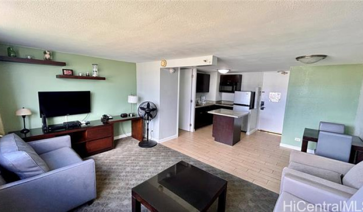 445 Seaside Avenue,Honolulu,Hawaii,96815,1 Bedroom Bedrooms,1 BathroomBathrooms,Condo/Townhouse,Seaside,34,18253069