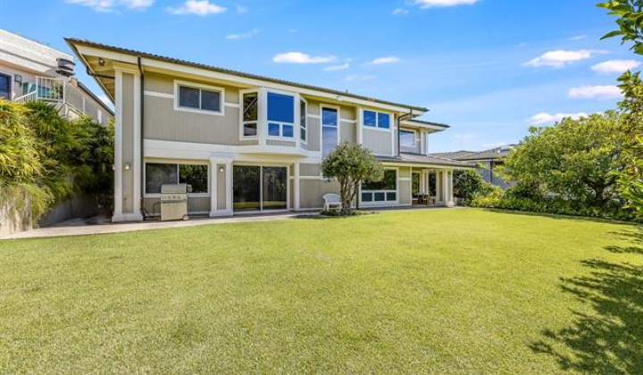 900 Puuikena Drive,Honolulu,Hawaii,96821,4 Bedrooms Bedrooms,2 BathroomsBathrooms,Single family,Puuikena,18256978