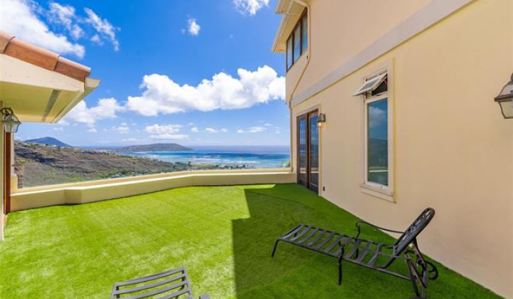 5201 Kuaiwi Place,Honolulu,Hawaii,96821,5 Bedrooms Bedrooms,4 BathroomsBathrooms,Single family,Kuaiwi,18309051