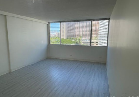 1121 Ala Napunani Street,Honolulu,Hawaii,96818,2 Bedrooms Bedrooms,1 BathroomBathrooms,Condo/Townhouse,Ala Napunani,5,18260428