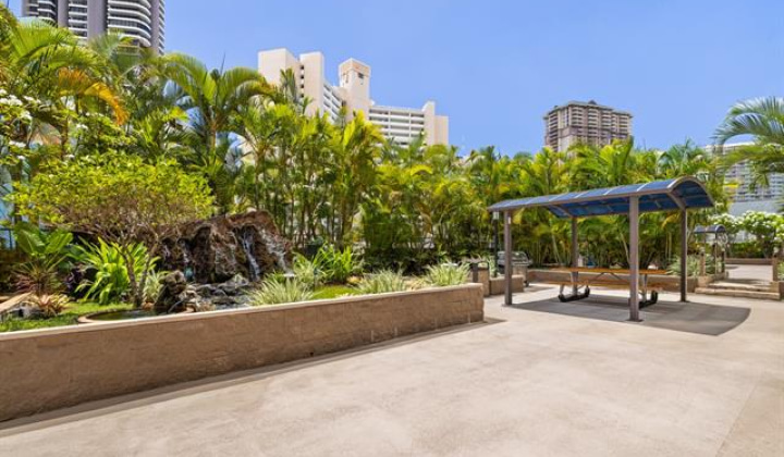 411 Hobron Lane,Honolulu,Hawaii,96815,1 Bedroom Bedrooms,1 BathroomBathrooms,Condo/Townhouse,Hobron,11,18263070