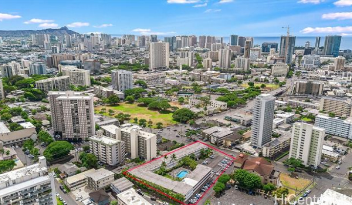 1330 Wilder Avenue,Honolulu,Hawaii,96822,1 Bedroom Bedrooms,1 BathroomBathrooms,Condo/Townhouse,Wilder,1,18264072