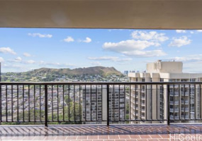 2101 Nuuanu Avenue,Honolulu,Hawaii,96817,3 Bedrooms Bedrooms,2 BathroomsBathrooms,Condo/Townhouse,Nuuanu,23,18272040