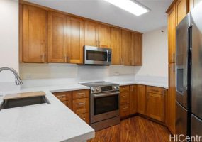 2101 Nuuanu Avenue,Honolulu,Hawaii,96817,3 Bedrooms Bedrooms,2 BathroomsBathrooms,Condo/Townhouse,Nuuanu,23,18272040