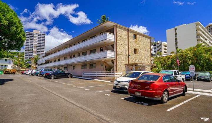 1330 Wilder Avenue,Honolulu,Hawaii,96822,1 ベッドルーム ベッドルーム,1 バスルームバスルーム,コンド / タウンハウス,Wilder,3,18272798