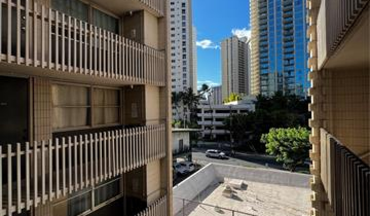 1911 Kalakaua Avenue,Honolulu,Hawaii,96815,1 ベッドルーム ベッドルーム,1 バスルームバスルーム,コンド / タウンハウス,Kalakaua,4,18274187