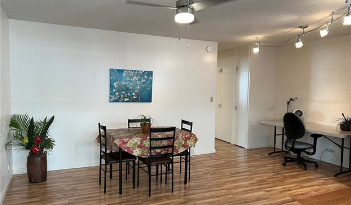 1531 Makiki Street,Honolulu,Hawaii,96822,1 Bedroom Bedrooms,1 BathroomBathrooms,Condo/Townhouse,Makiki,3,18330185