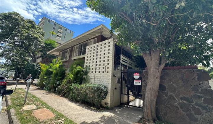 423 Kaiolu Street,Honolulu,Hawaii,96815,1 ベッドルーム ベッドルーム,1 バスルームバスルーム,コンド / タウンハウス,Kaiolu,2,18184767