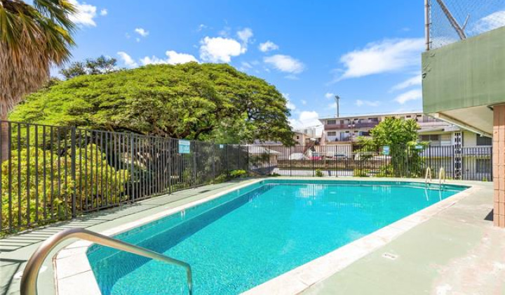 1720 Huna Street,Honolulu,Hawaii,96817,2 Bedrooms Bedrooms,1 BathroomBathrooms,Condo/Townhouse,Huna,7,18281768