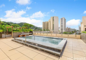 1717 Mott Smith Drive,Honolulu,Hawaii,96822,2 ベッドルーム ベッドルーム,2 バスルームバスルーム,コンド / タウンハウス,Mott Smith,4,18289567