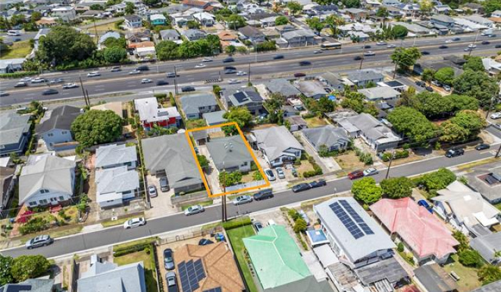 2032 Coyne Street,Honolulu,Hawaii,96826,3 ベッドルーム ベッドルーム,2 バスルームバスルーム,一戸建て,Coyne,18290855