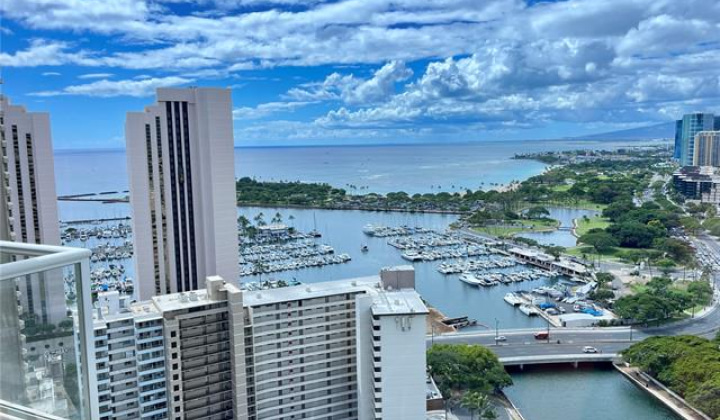 1551 Ala Wai Boulevard,Honolulu,Hawaii,96815,2 ベッドルーム ベッドルーム,2 バスルームバスルーム,コンド / タウンハウス,Ala Wai,31,18292478