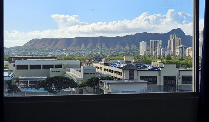 555 大学 Avenue,Honolulu,Hawaii,96826,2 ベッドルーム ベッドルーム,2 バスルームバスルーム,コンド / タウンハウス,University,8,18306316