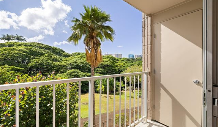 1720 Huna Street,Honolulu,Hawaii,96817,3 ベッドルーム ベッドルーム,2 バスルームバスルーム,コンド / タウンハウス,Huna,4,18316701