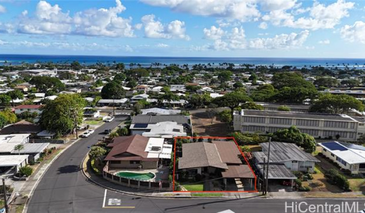 310 Anolike Street,Honolulu,Hawaii,96821,4 ベッドルーム ベッドルーム,3 バスルームバスルーム,一戸建て,Anolike,18319623