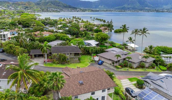 44-313 Kaneohe Bay Drive,Kaneohe,Hawaii,96744,4 ベッドルーム ベッドルーム,3 バスルームバスルーム,一戸建て,Kaneohe Bay,18345693