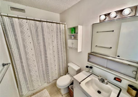 1863 Kaioo Drive,Honolulu,Hawaii,96815,1 Bedroom Bedrooms,1 BathroomBathrooms,Condo/Townhouse,Kaioo,4,18214181