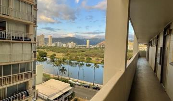 2421 Ala Wai Boulevard,Honolulu,Hawaii,96815,1 ベッドルーム ベッドルーム,1 バスルームバスルーム,コンド / タウンハウス,Ala Wai,9,18248302