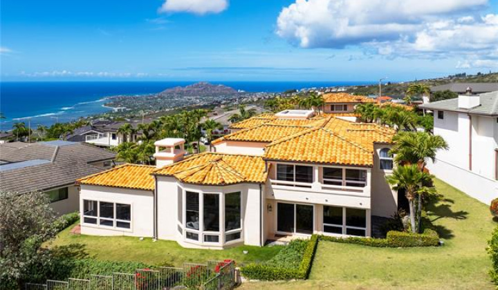 865 Puuikena Drive,Honolulu,Hawaii,96821,4 ベッドルーム ベッドルーム,4 バスルームバスルーム,一戸建て,Puuikena,18253732