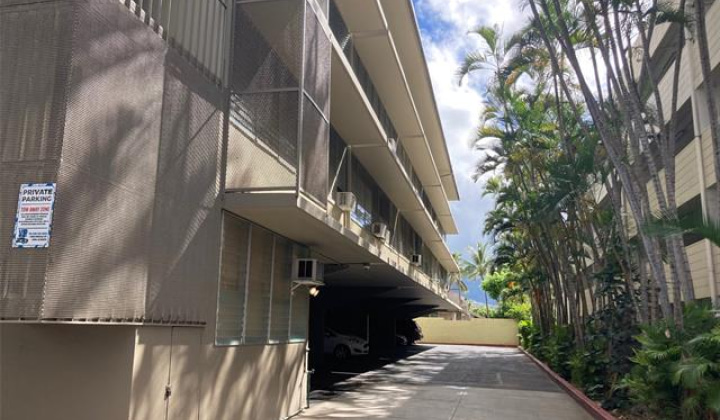 2442 Tusitala Street,Honolulu,Hawaii,96815,1 BathroomBathrooms,Condo/Townhouse,Tusitala,3,18399607