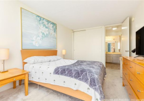 411 Hobron Lane,Honolulu,Hawaii,96815,1 Bedroom Bedrooms,1 BathroomBathrooms,Condo/Townhouse,Hobron,7,18406855